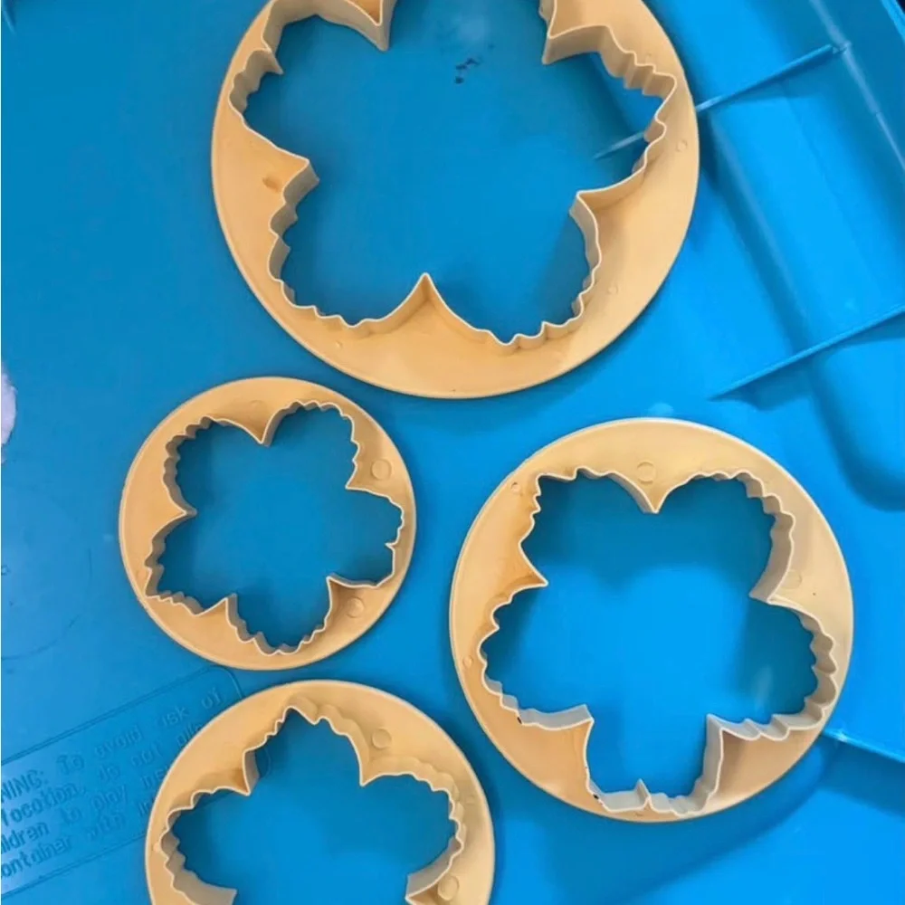 Yellow Flower-Shaped Fondant Cutter Set